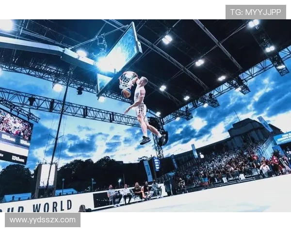 体育竞技的荣耀与挑战：探索赛场背后的故事与精彩瞬间