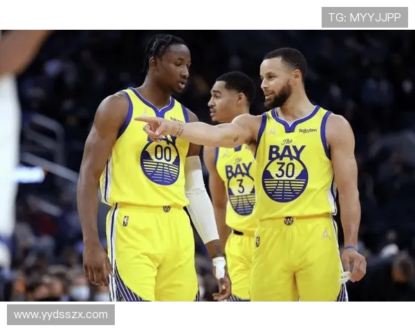 2014和2015赛季勇士对阵小牛的精彩对决与战术分析